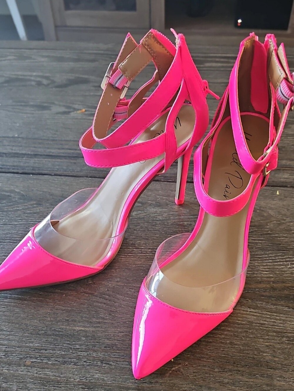 Wild Pair "Daymian" Pumps